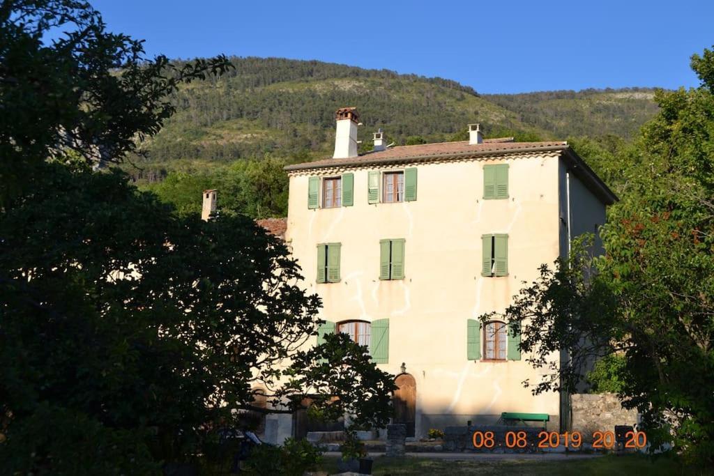 Studio Tout Confort Dans Maison De Caractere La Bastide (Var) Exterior foto